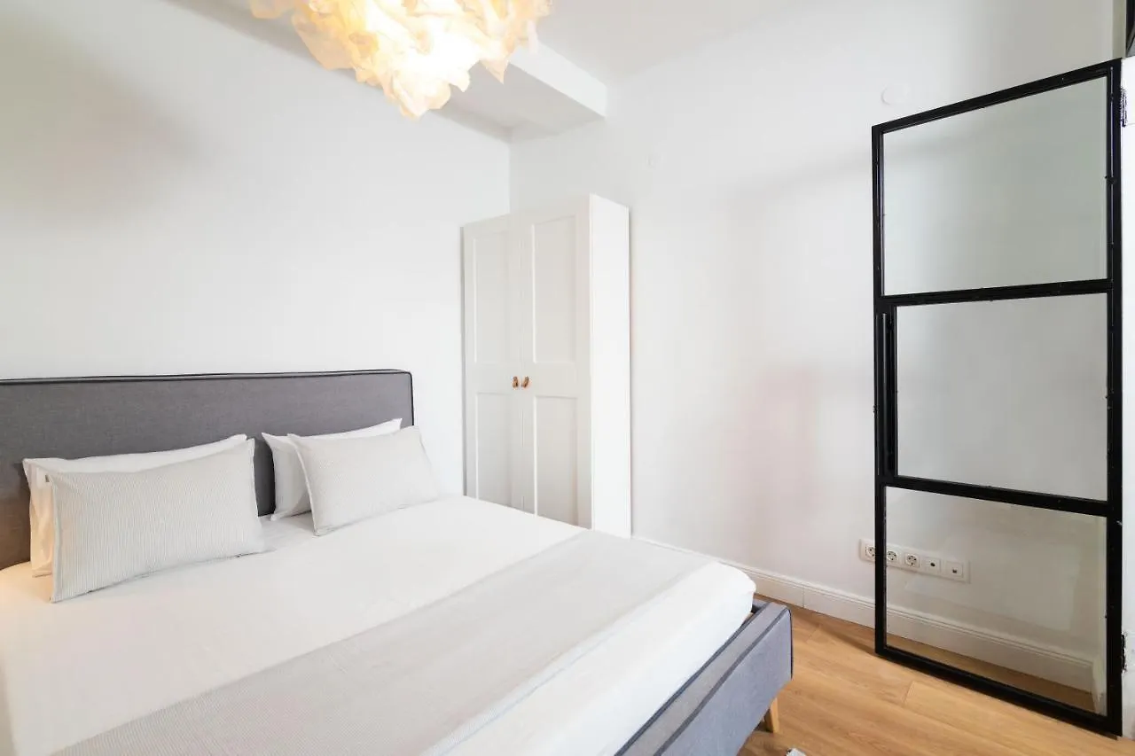 F & B Collection - Close To Aristotelous Sq Thessaloniki Greece
